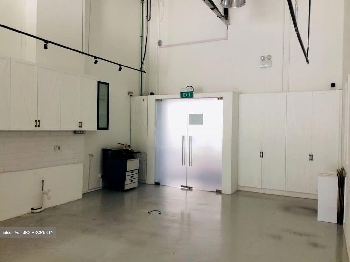 Oxley Bizhub (D14), Factory #609385961